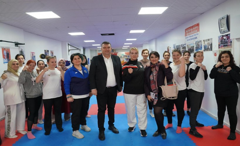 Seferihisar’da 'Kadına Şiddetle Mücadele' bir gün değil, her gün