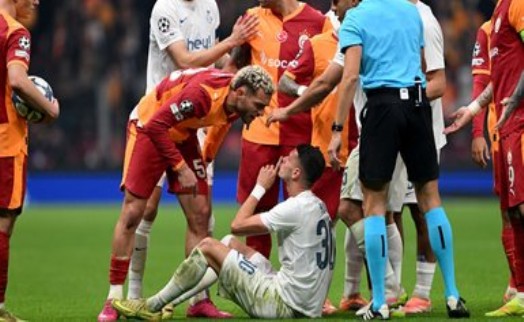 Spor yazarları Galatasaray'ı yerden yere vurdu!