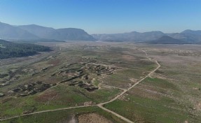 Tahtalı Barajı yeniden ovaya dönüştü: Kesintiler 2026'da da sürebilir