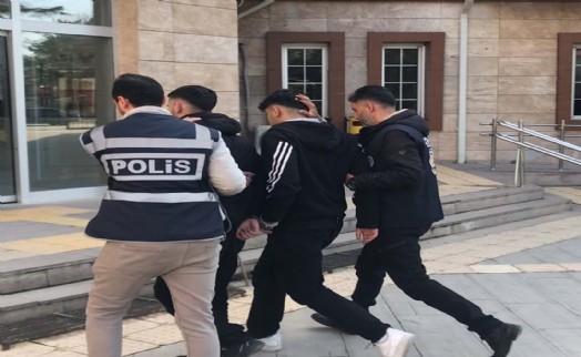 Telefon dolandırıcıları yakayı ele verdi!