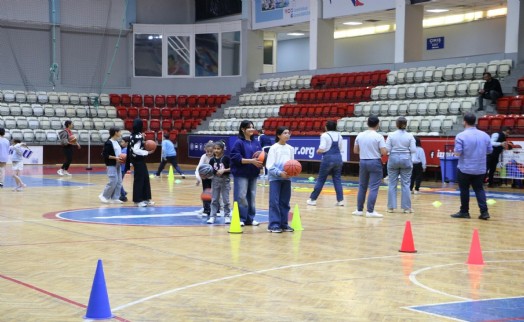 Tip 1 diyabetli çocuklar ve yakınları spor etkinliğinde buluştu