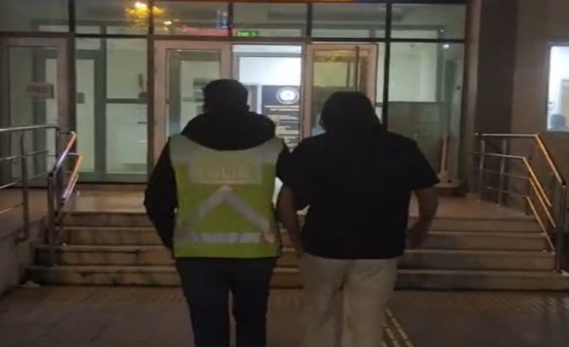 Trafikte araca levye ile saldırdılar: 2 şüpheli gözaltına alındı!