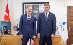 Tugay: Kıbrıs’ın bütün şehirleri ve belediyelerine elimizde ne varsa sunmaya hazırız