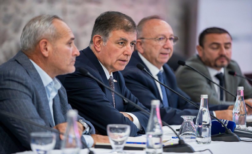 Tugay Körfez'deki çalışmalar hakkında bilgi verdi: 'Göreve geldiğimizden beri iyiye gidiyor'