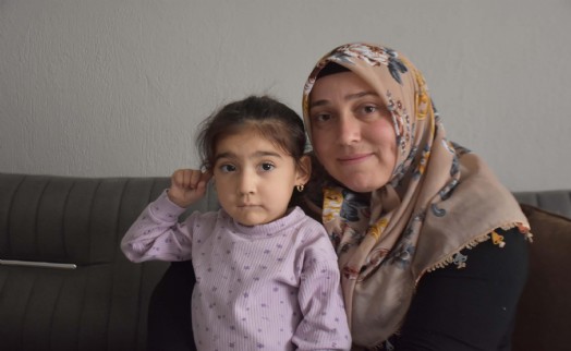 4 yaşındaki SMA'lı Cennet Su, ilk adımlarını attı