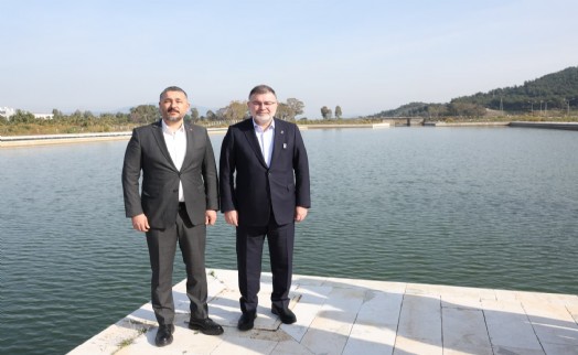 AK Partili Bayraklı'dan, CHP ilçe Başkanı Onbaşıoğlu'na yatırım yanıtı!