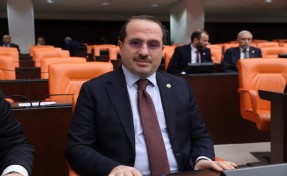 AK Partili Kırkpınar’dan işçilere destek