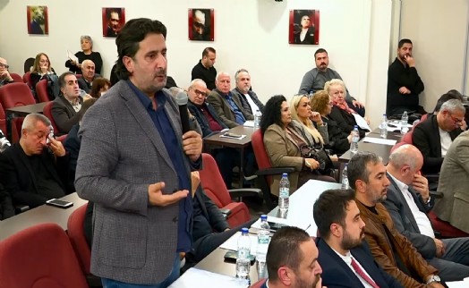 AK Partili Öztürk'ten Tugay'a devir tepkisi: 'Bu bir sus payıdır'