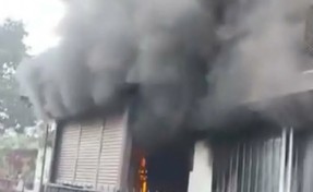 Ailesi ile tartışıp evi ateşe verdi