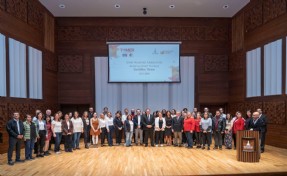 Akdeniz Dilleri Merkezi’nden sertifika coşkusu