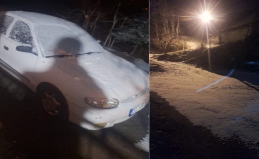 Alaşehir’e mevsimin ilk karı yağdı