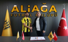 Aliağa FK Alberk Koç ile imzaladı