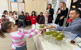 Anaokulu öğrencilerinden bayat ekmekle israfa karşı farkındalık