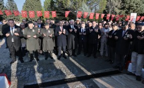 Aydın Pehlivan: Menemen, Şehit Kubilay ve silah arkadaşlarını bağrına bastı