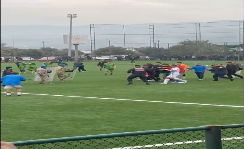 Aydın’da amatör lig maçı sonrası saha karıştı!