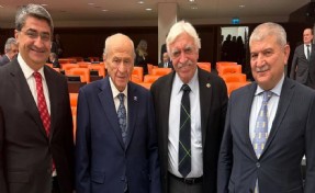 Bahçeli ve Çandar’dan samimi kare: Fotoğrafa düştüğü not dikkat çekti