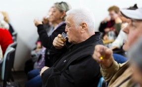 Balçova’da zeytinyağı tadım etkinliğine yoğun ilgi