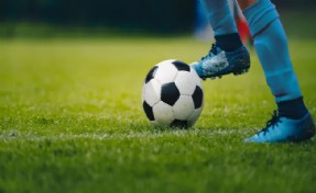 Balıkesirspor evinde Bornova 1877 ile oynuyor