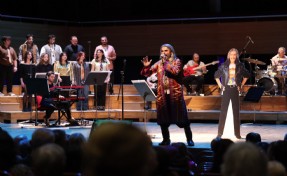 Barış Manço, şarkılarıyla anıldı