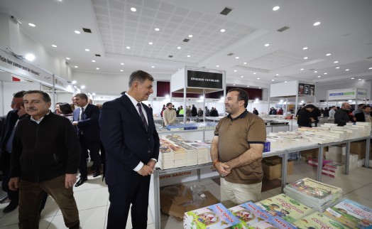 Başkan Tugay 13. Burdur Kitap Fuarı’nın açılış törenine katıldı