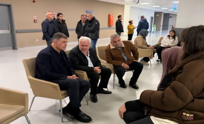 Başkan Tugay'dan Gülşah Durbay’ın ailesine 'geçmiş olsun' ziyareti