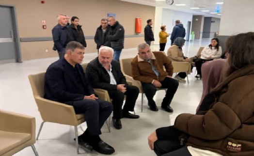 Başkan Tugay'dan Gülşah Durbay’ın ailesine 'geçmiş olsun' ziyareti