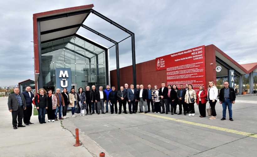 Bornova Muhtarlar Akademisi başladı