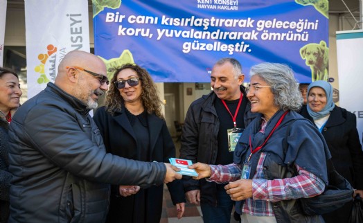 Bornova’da sahiplendirme seferberliği: 55 sokak hayvanı yuvasına kavuştu