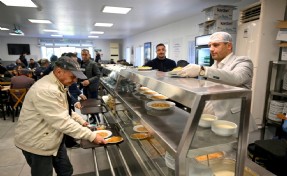 Bornova’da vefa ve dayanışma günü; Kent Lokantalarında Gülşah Durbay hayrı!