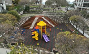 Buca’nın Merdivenli Park’ı yenilendi