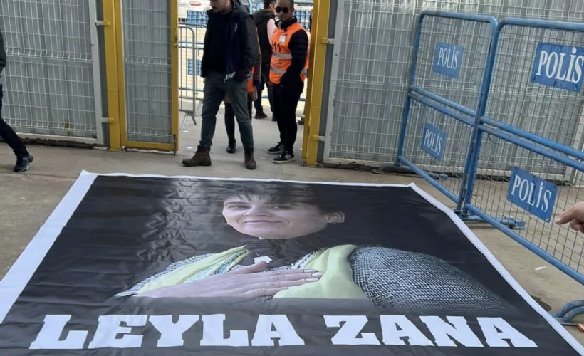 Bucaspor maçında Leyla Zana krizi!