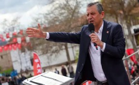 Emekli ve emekçilerden bütçe mitingi! Özgür Özel: 'Artık meclis meydandır, sokaktır'