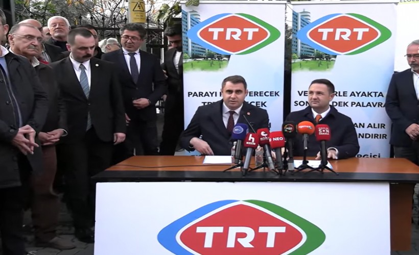 CHP'li vekil ses getiren eylemini İzmir'e taşıdı! 'TRT'de bu davayı canlı yayınlayacak yürek var mı?'