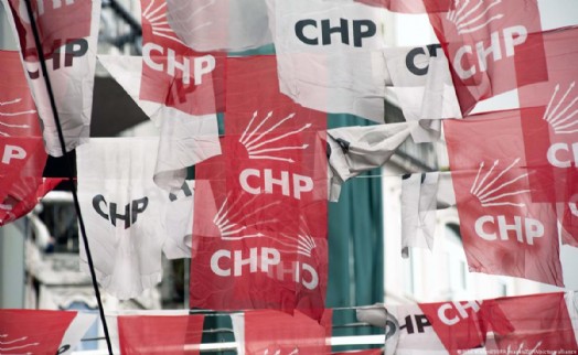 CHP yönetimi, ihraç tartışmasının sokakta bir tabanı olmadığını söylüyor: CHP’de ihraç düğümü