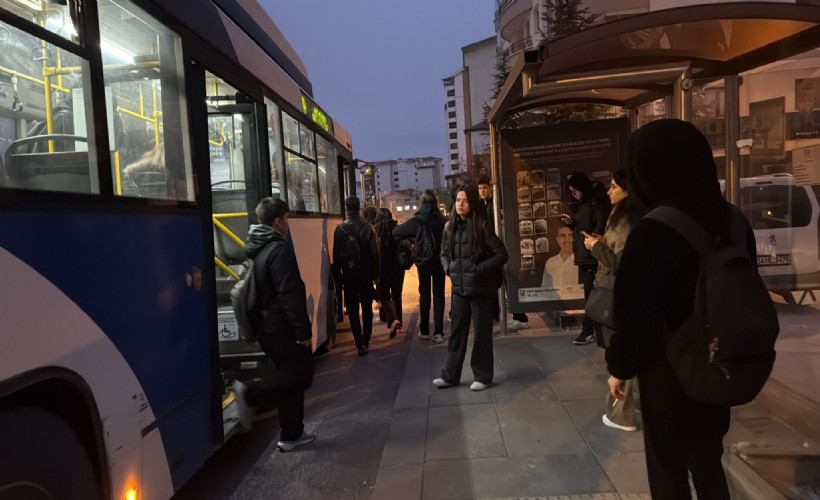 CHP’li Özlale’den ‘kalıcı yaz saati uygulaması’ tepkisi: Tasarruf diye başladı inada döndü!