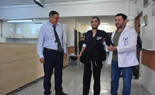 Çift taraflı yapay kalp cihazıyla hayata döndü