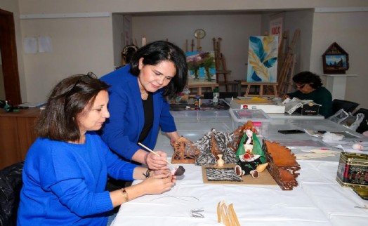 Çiğli’de kadınlar geleneksel sanatı geleceğe taşıyor