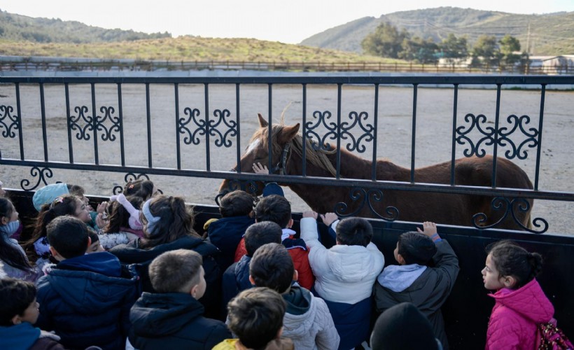 Çocuklara hayvan sevgisi kazandırılıyor