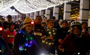 En uzun geceyi İzmirliler aydınlattı