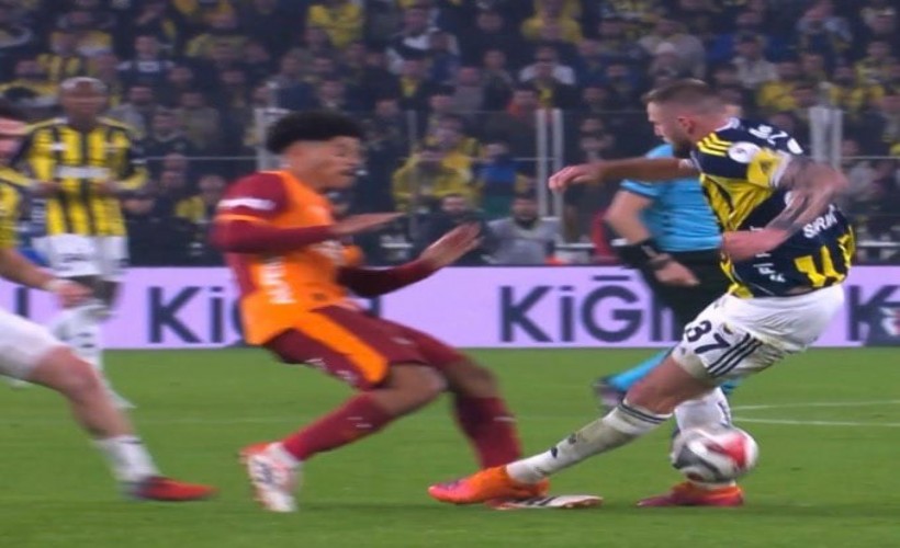 Galatasaray'da kırmızı kart isyanı