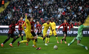 Göz-Göz Gaziantep'i tek golle geçti seriyi 3. maça taşıdı!