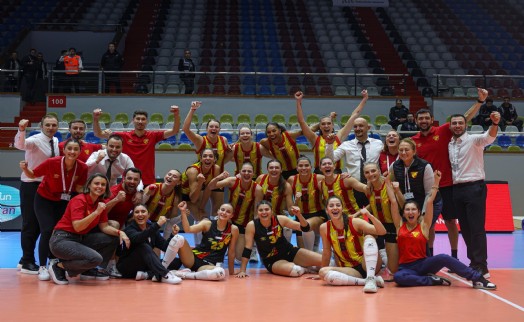 Göztepe voleybolda 2'de 2 peşinde
