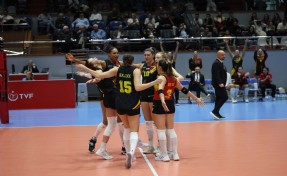 Göztepe voleybolda Galatasaray'ı ağırlıyor