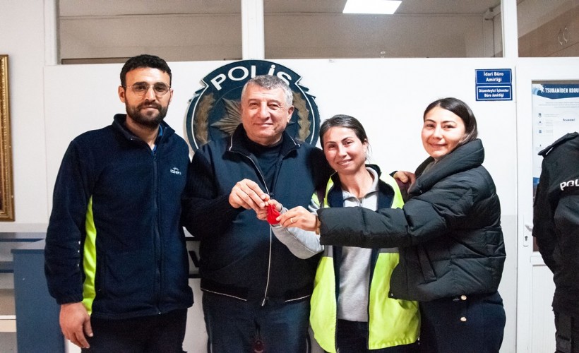 Güzelbahçe Belediyesi personelinden örnek davranış
