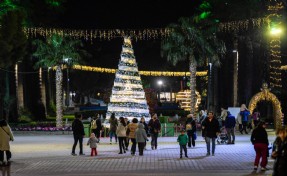 İzmir 2026’ya ışıl ışıl giriyor!