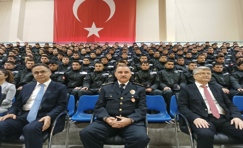 İzmir Emniyeti'nden 'Aile Çalıştayı'