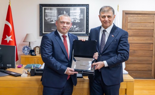 İzmir-Macaristan hattında 'kardeş kent' ilişkisinin temelleri atıldı