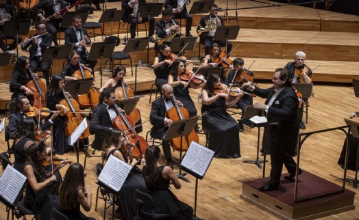 İzmir Oda Orkestrası, unutulmayacak konserlere imza atmaya devam ediyor