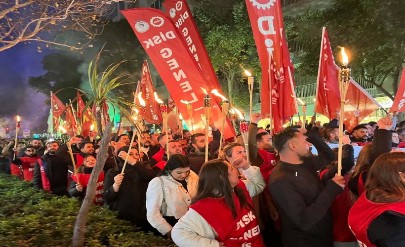 İzmir'de 23 bin işçi meşalelerle hak arayışında!