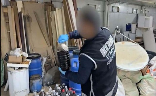 İzmir'de yeni yıl öncesi alkol ve tütün operasyonu